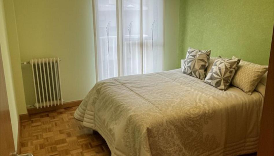 Photo 1 of Flat to share in Calle Huesca, 37, Jesuitas, La Rioja