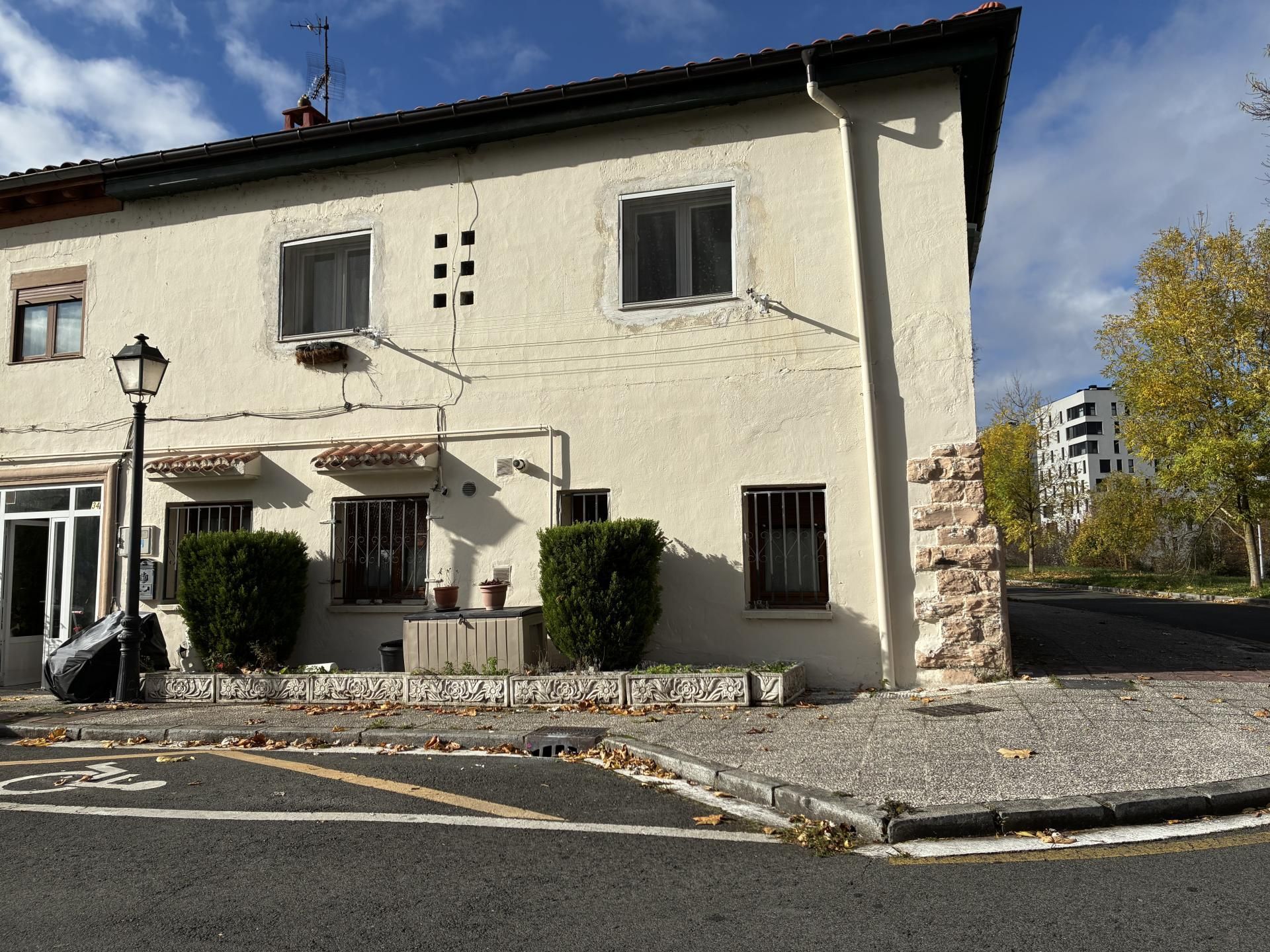Exterior view of Flat for sale in Vitoria - Gasteiz  with Heating