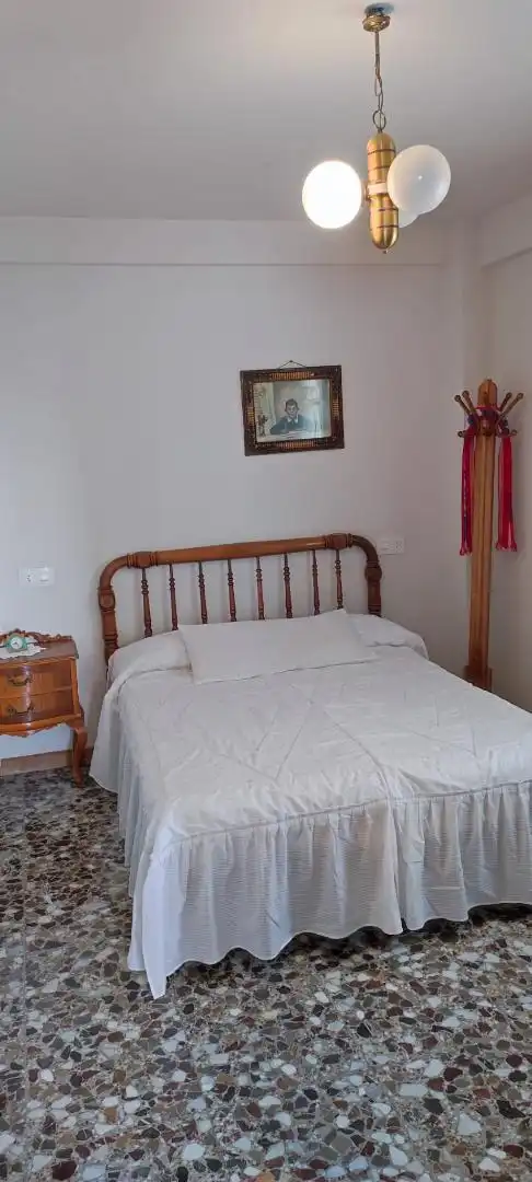 Casa adosada en venta en Carrer del Timonet, 5, Pueblo Acantilado - Lanuza Habitación de Casa adosada en venta en El Campello con Terraza y Amueblado