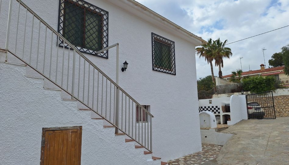 Casa adosada en venta en Carrer del Timonet, 5, Pueblo Acantilado - Lanuza, El Campello - imagen 1 Foto 1 de Casa adosada en venta en Carrer del Timonet, 5, Pueblo Acantilado - Lanuza, El Campello