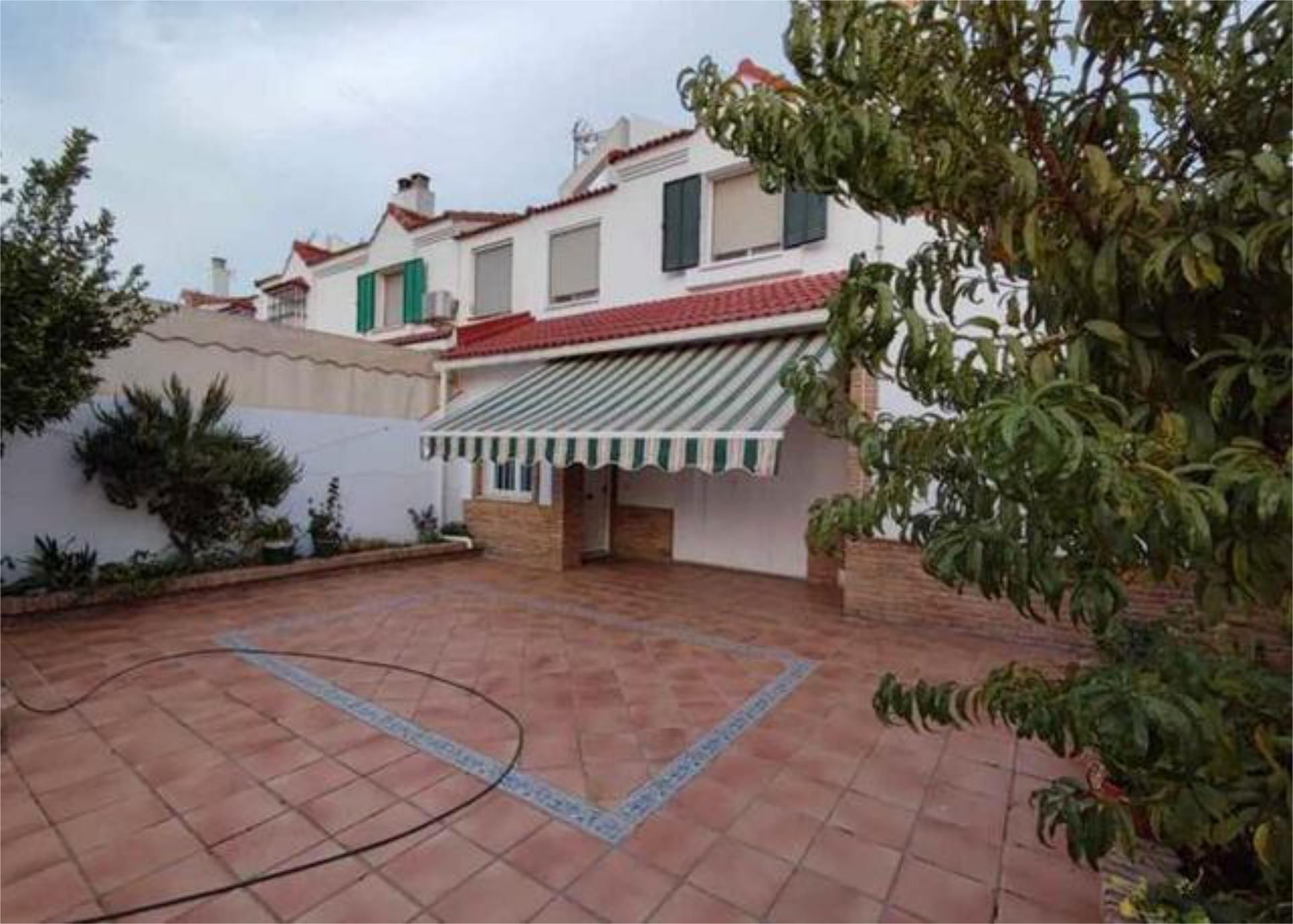 Casa o xalet en venda a Bellavista Vista exterior de Casa o xalet en venda en Aljaraque amb Jardí privat, Terrassa i Traster