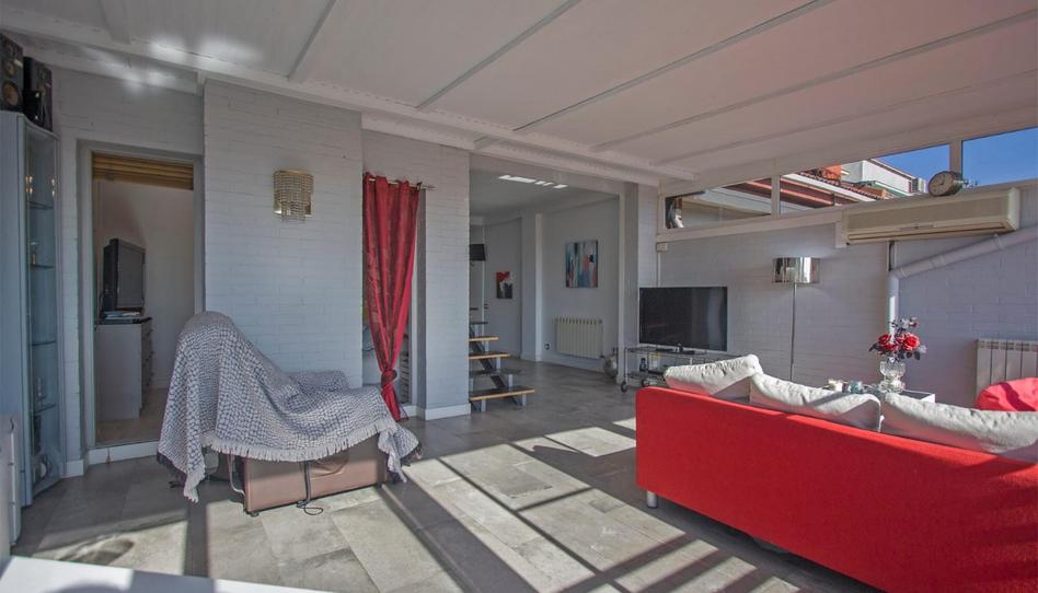 Foto 1 de Dúplex de lloguer a Carrer de la Riera D'horta, 8, Vilapicina i la Torre Llobeta, Barcelona