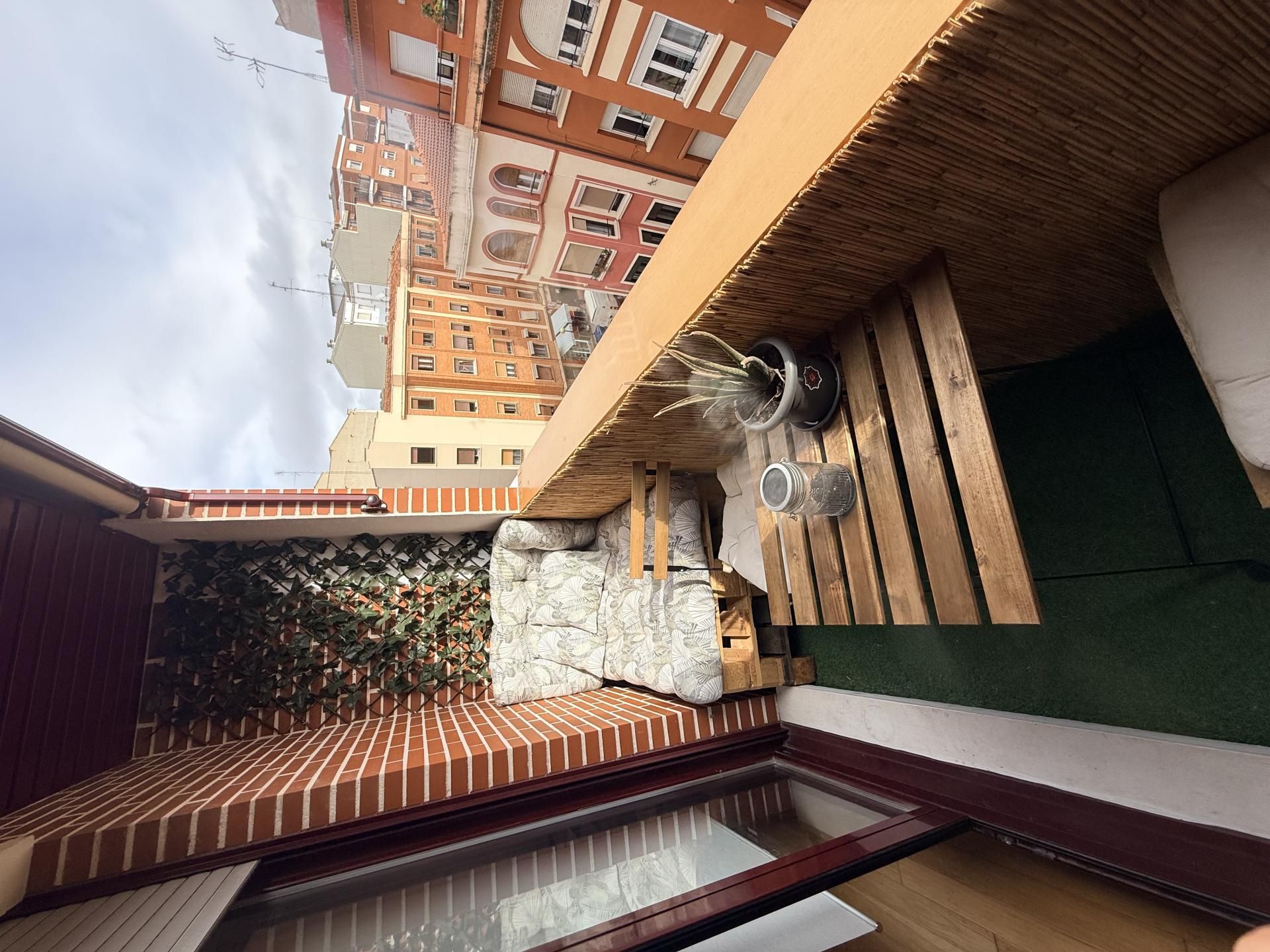 Flat for sale in Avenida de la Paz, 35, San Millán - Ayuntamiento Flat for sale in Avenida de la Paz, 35, San Millán - Ayuntamiento