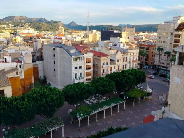 Ático en Alquiler en Plaça Major, 6 en Centre