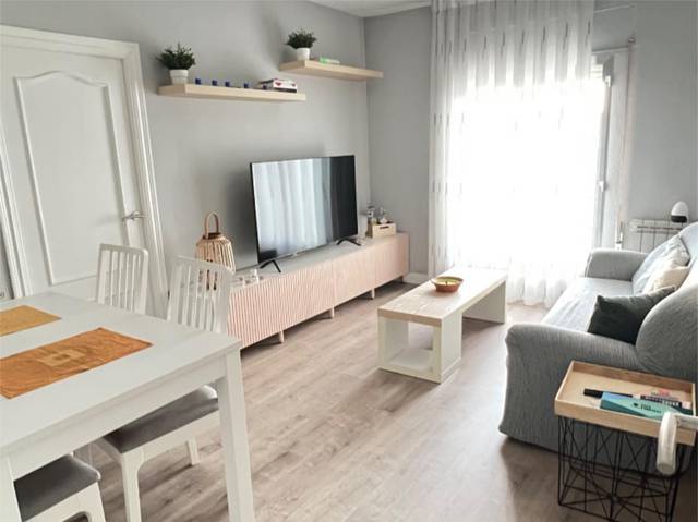 Piso en Alquiler en Calle Uría, 17 en Pinar del Rey