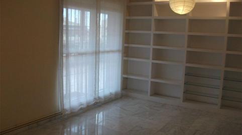 Foto 3 de Pis en venda a Calle Victoria Kent, 1, Barrio Alto, Sevilla