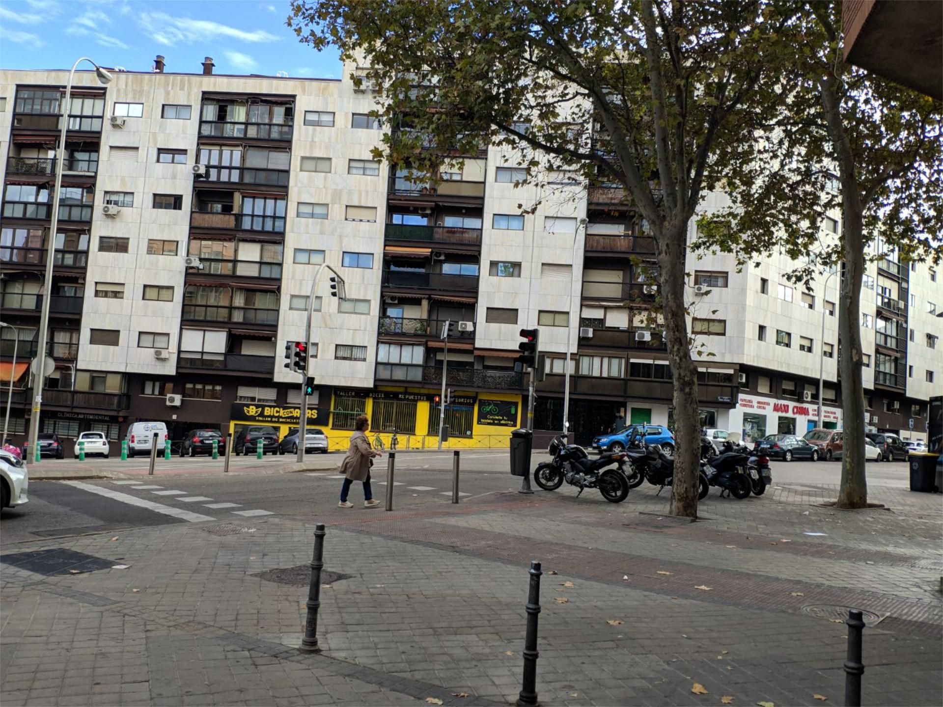 Piso en venta en Avenida de Pablo Iglesias, 46, Bellas Vistas
