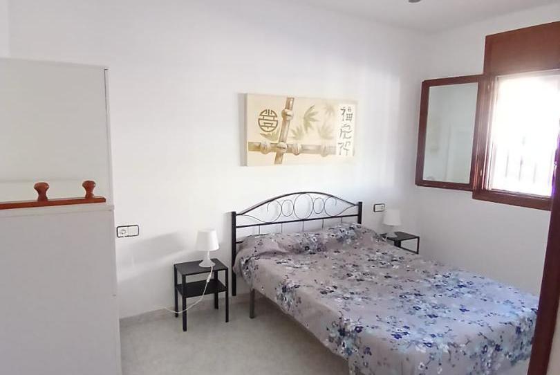 Foto 1 de Casa o chalet de alquiler en Avinguda Des Til Lers, 14, Platja de Mont-roig, Tarragona