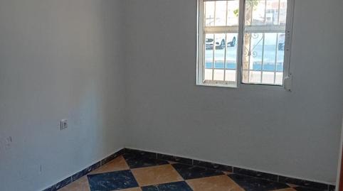 Foto 3 de Pis en venda a Plaza del Fuerte, 34, Carranque - Haza Cuevas, Málaga