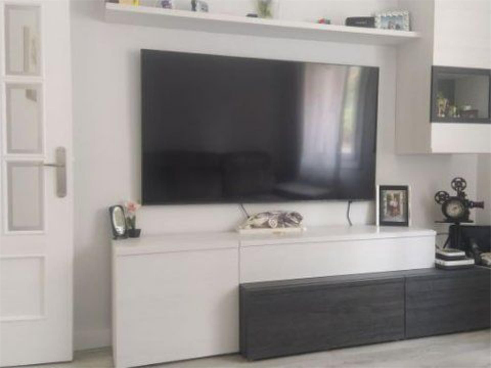 Sala d'estar de Pis en venda en Vitoria - Gasteiz amb Terrassa