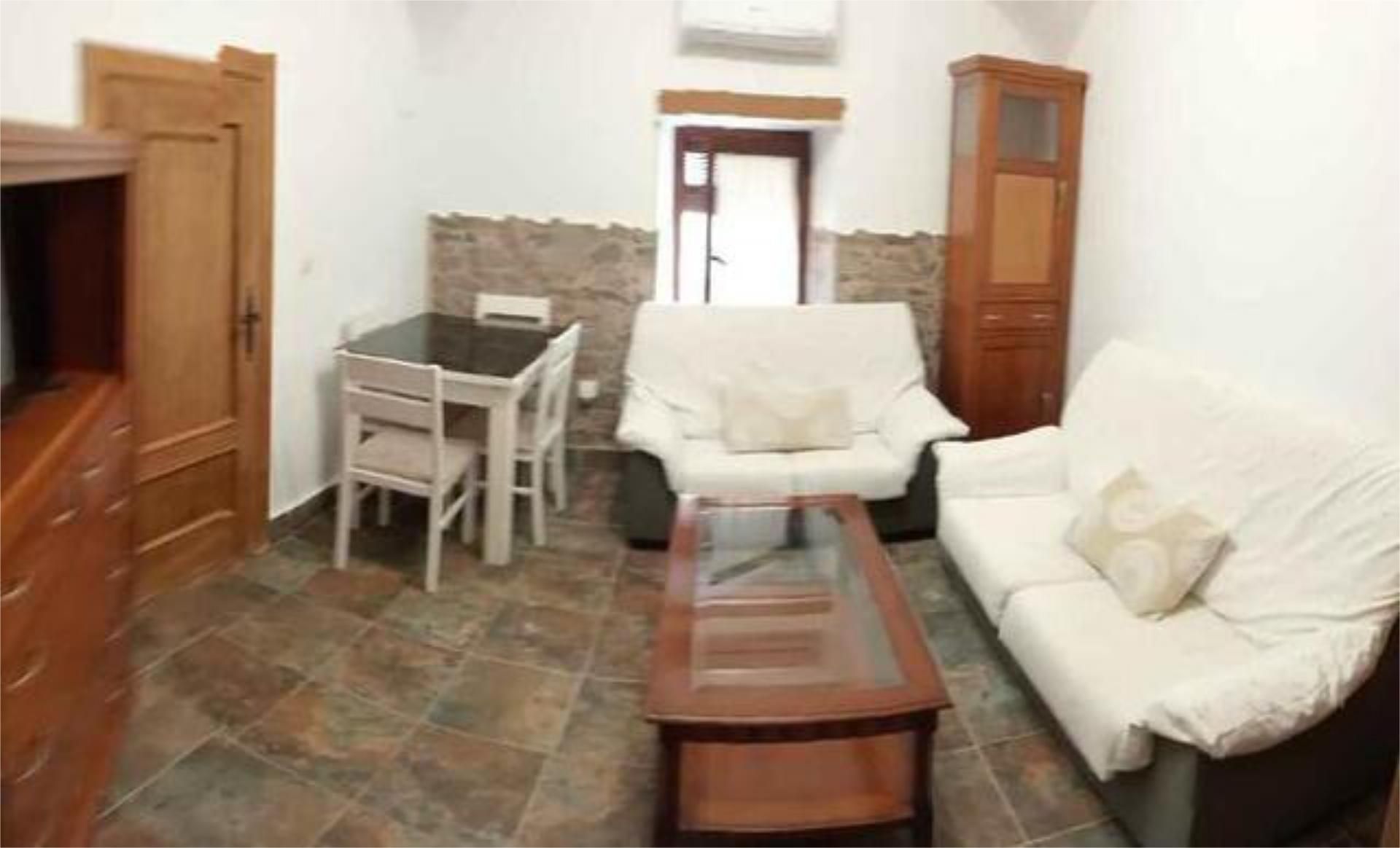 Casa o chalet de alquiler en Casco Antiguo Sala de estar de Casa o chalet de alquiler en Cáceres Capital con Terraza