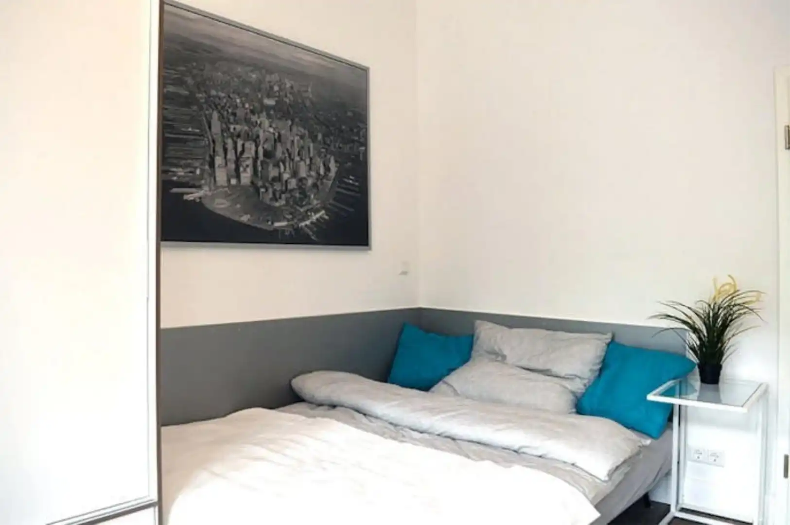 Wohnung zur Miete in Avenida del Puente Cultural, 9, Dehesa Vieja - Puente Cultural Schlafzimmer von Wohnung zur Miete in San Sebastián de los Reyes mit Möbliert, Ofen und Waschmaschine