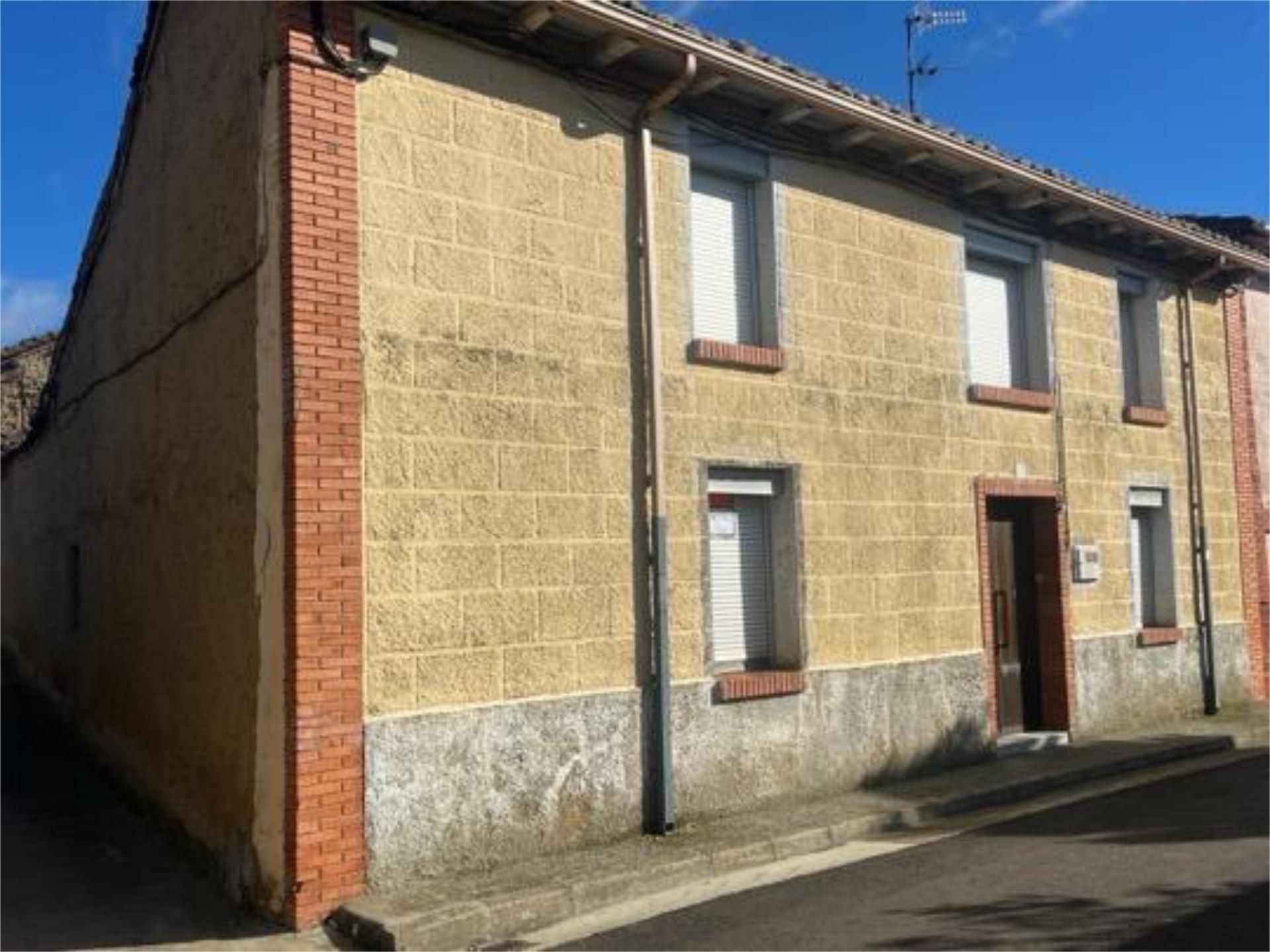 Exterior view of House or chalet for sale in León Capital 