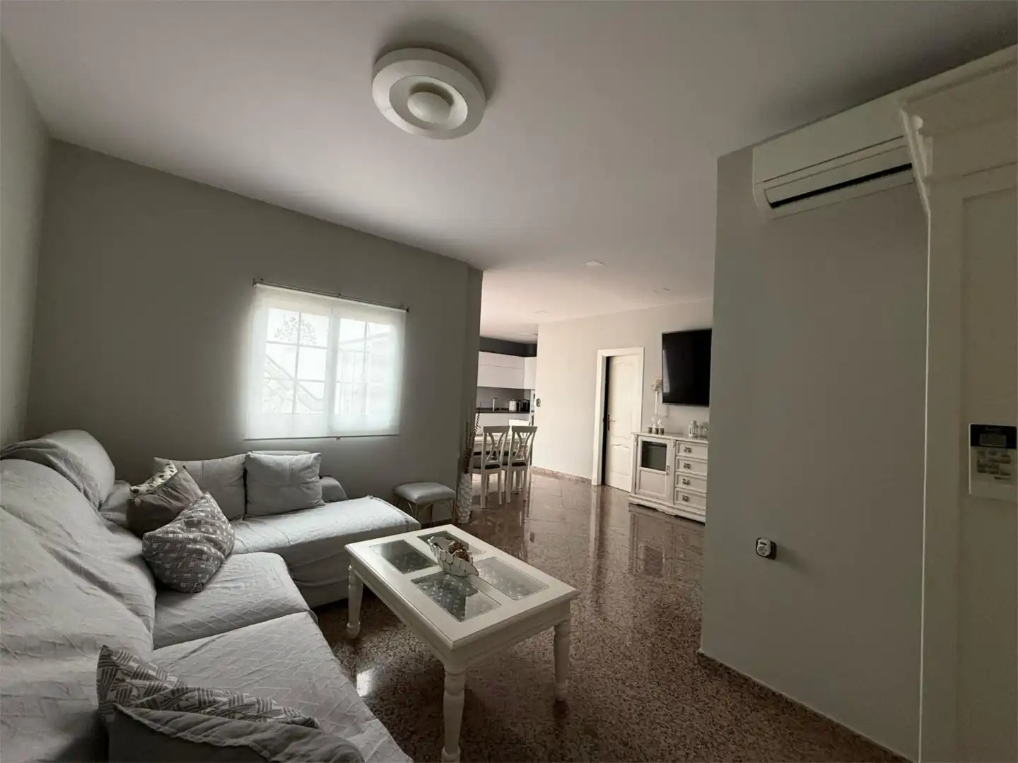 Living room of Detached homes for sale in Alcalá de Guadaira  with Air Conditioner, Terrace and Balcony