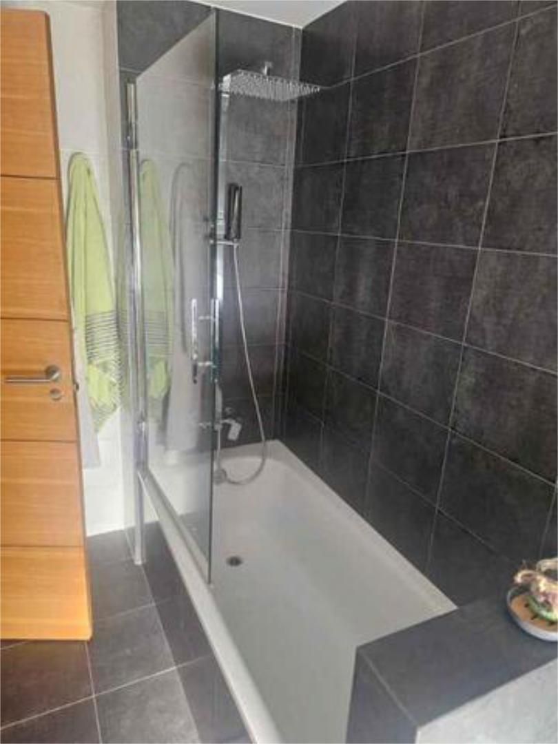 Bathroom of Flat for sale in Pontevedra Capital   with Terrace