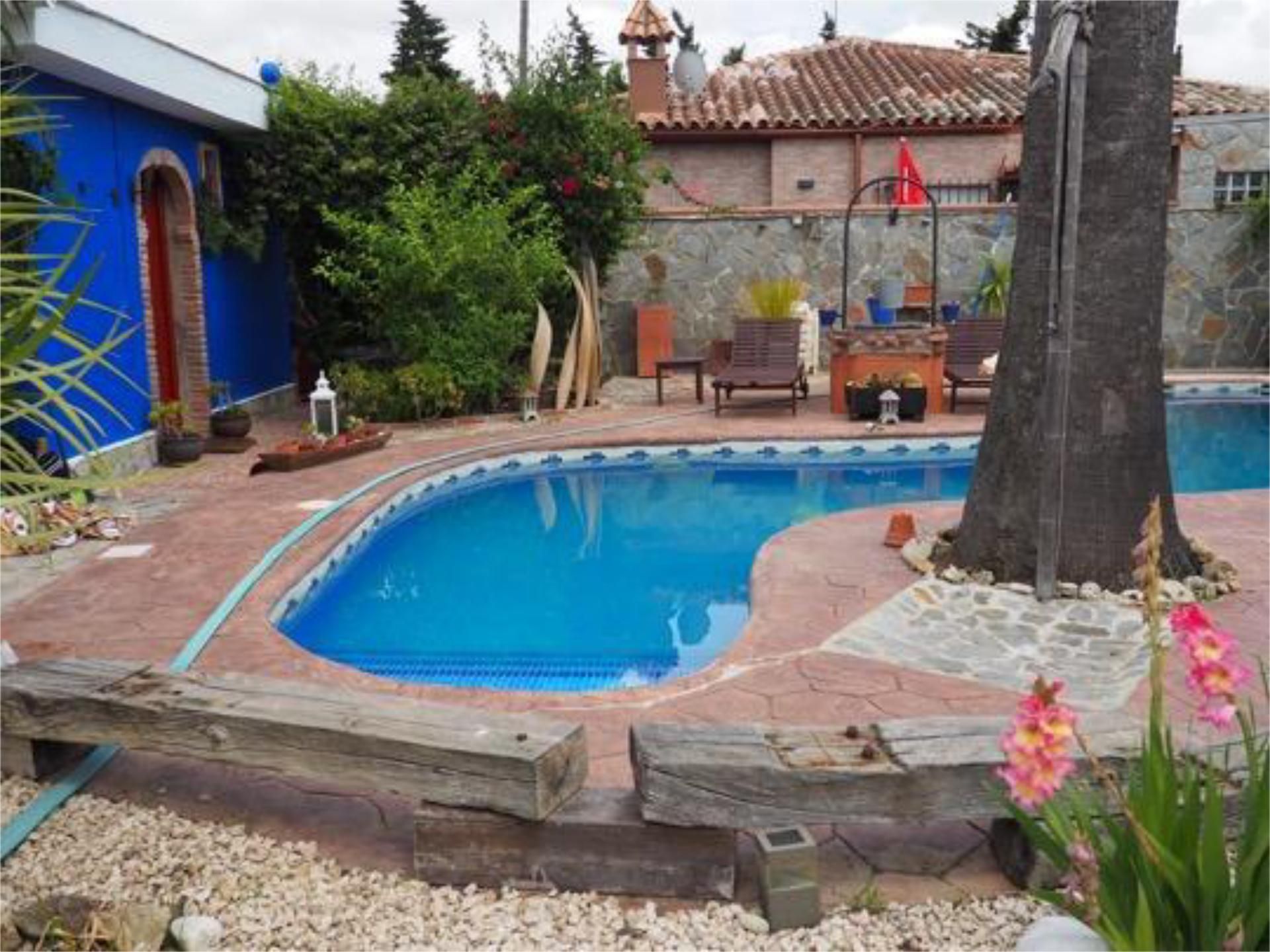 Piscina de Casa adosada en venta en Chiclana de la Frontera con Jardín privado, Terraza y Trastero