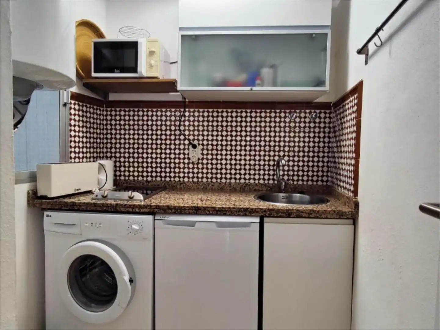 Flat for rent in Plaza de Santa Ana, 6, San Matías - Realejo Kitchen of Flat for rent in Granada with Air Conditioner, Heating and Furnished