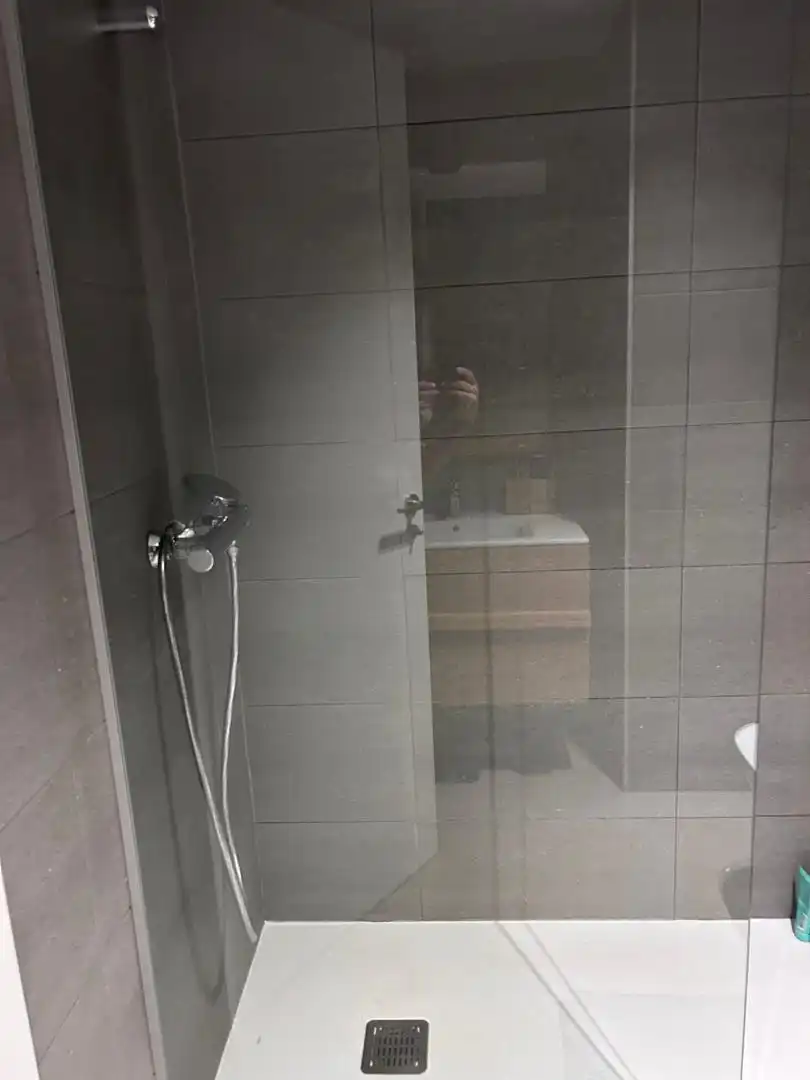 Pis en venda a Calle Resolana, 2, Doctor Barraquer - G. Renfe - Policlínico Bany de Pis en venda en Sevilla Capital amb Aire condicionat, Terrassa i Piscina