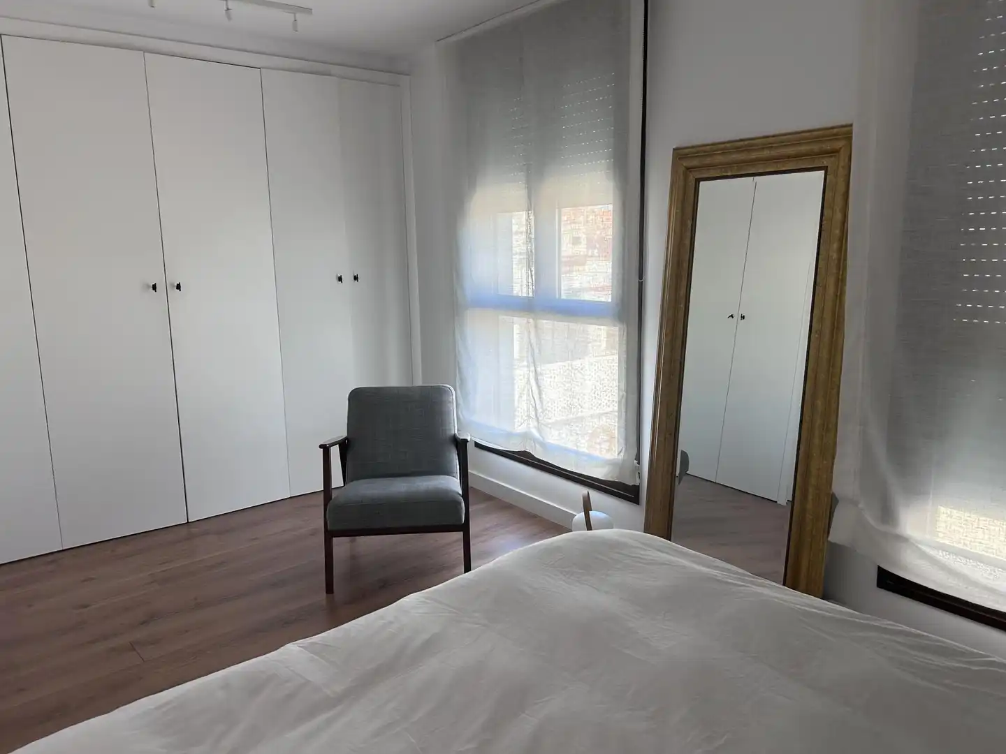 Pis en venda a Calle Resolana, 2, Doctor Barraquer - G. Renfe - Policlínico Dormitori de Pis en venda en Sevilla Capital amb Aire condicionat, Terrassa i Piscina