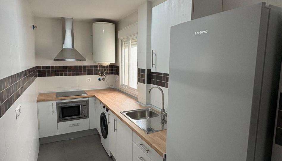 Foto 1 de Pis de lloguer a Avenida de Los Parlamentarios, 20, Ubrique, Cádiz