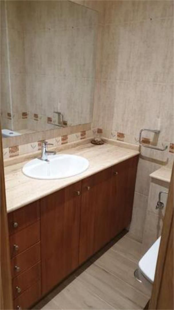 Bany de Pis de lloguer en Santa Comba amb Calefacció i Moblat