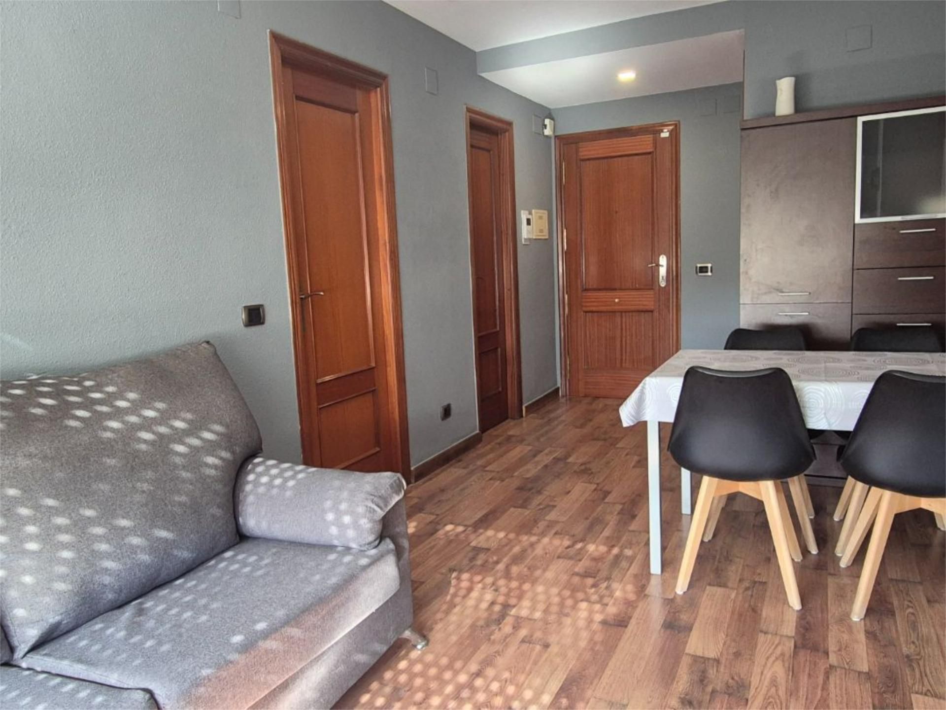 Habitación de Piso de alquiler en Castellón de la Plana / Castelló de la Plana con Aire acondicionado, Parquet y Trastero