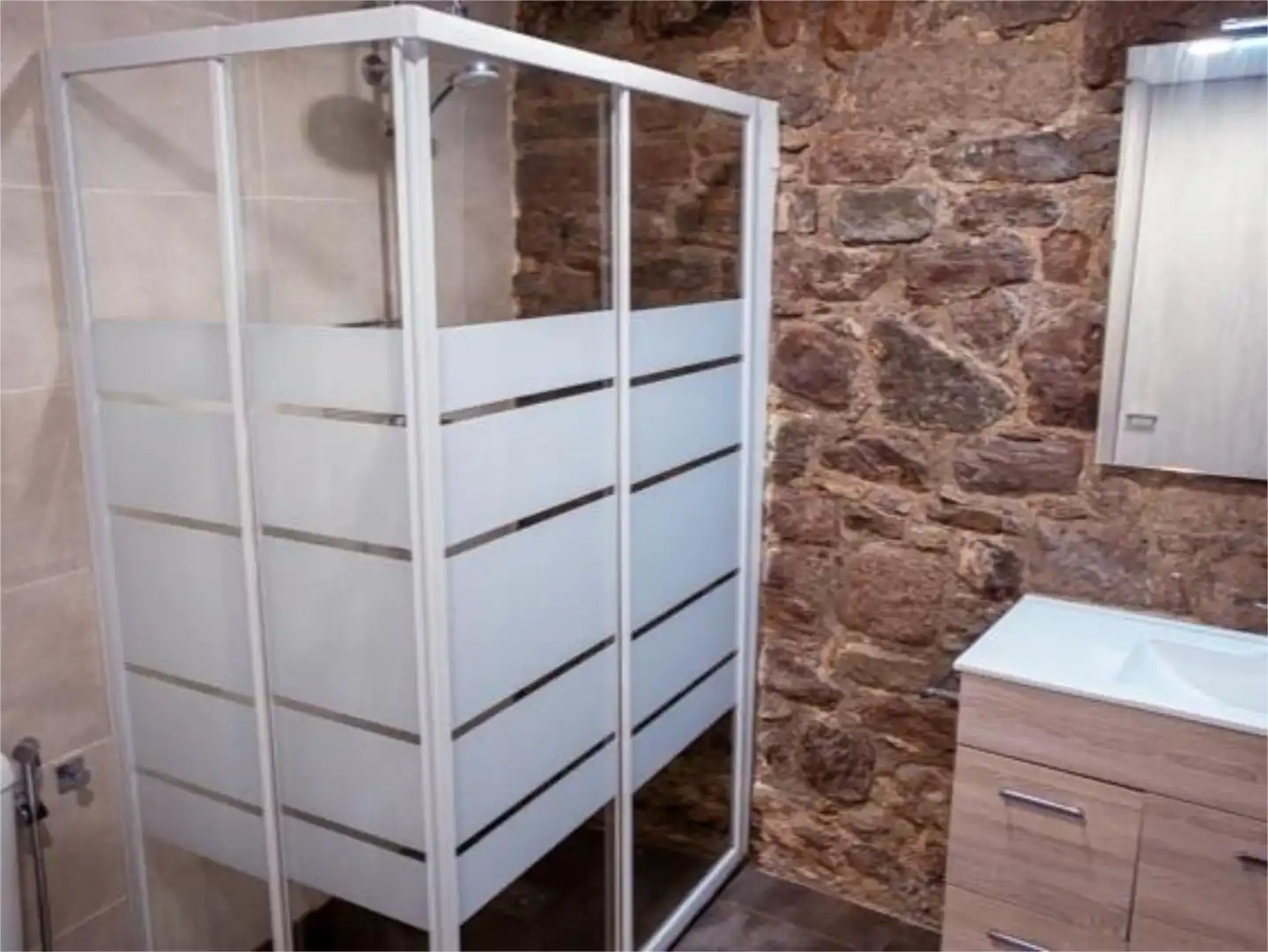 Wohnung zum Verkauf in Carrer de la Fira, 15, Cardona Badezimmer von Wohnung zum Verkauf in Cardona mit Balkon