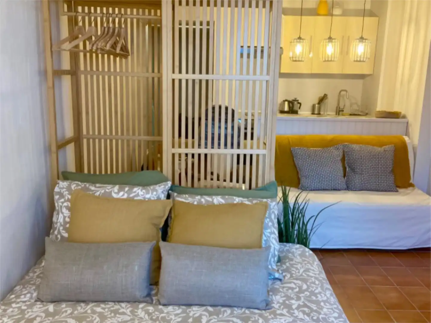 Habitación de Estudio de alquiler en Empuriabrava con Calefacción, Amueblado y Balcón