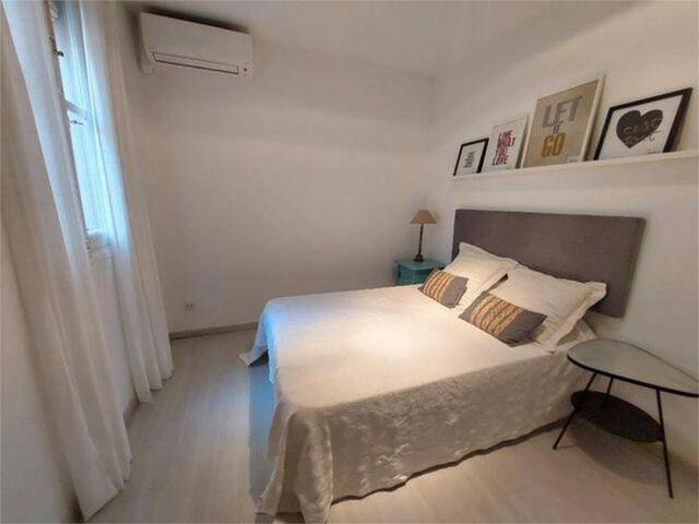Apartamento en Alquiler en Cortes - Huertas