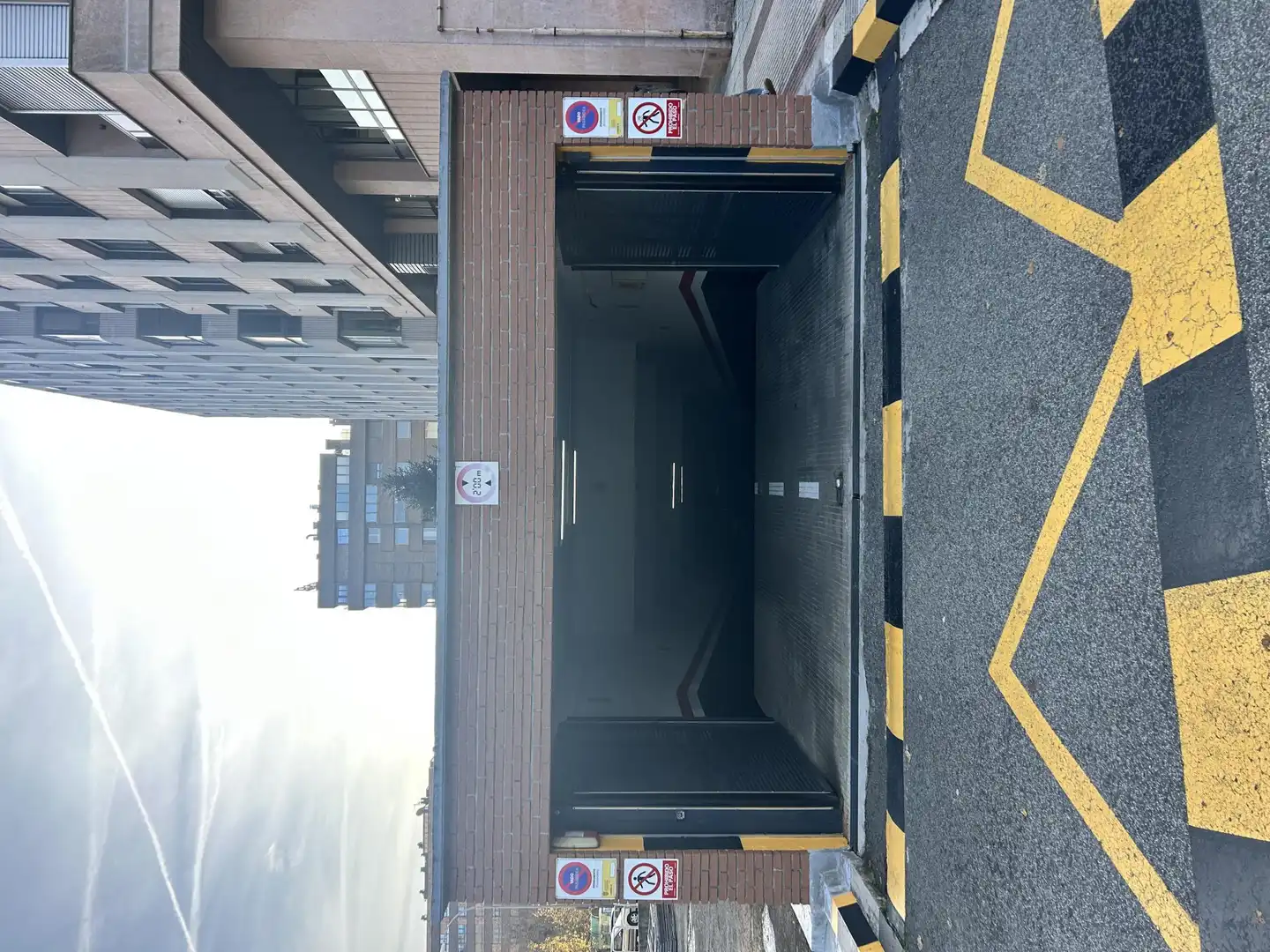 Garaje en venta en Avenida de Pío XII, 30, Mendebaldea - Ermitagaña Parking de Garaje en venta en Pamplona / Iruña