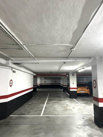 Garaje en Venta en Avenida de Pío XII, 30 en Mendebaldea - Ermitagaña