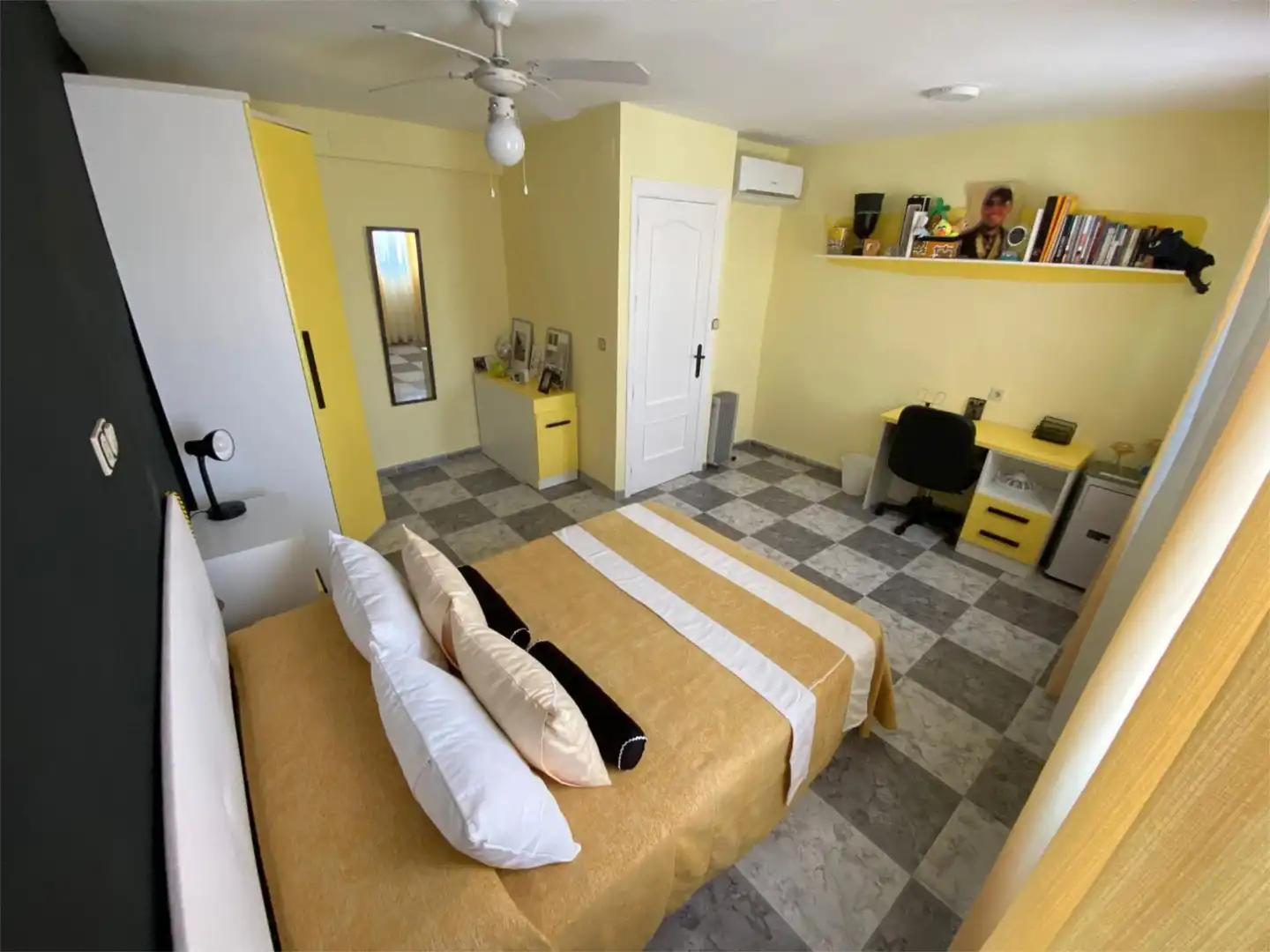 Habitación de Casa adosada en venta en Rus con Aire acondicionado, Calefacción y Terraza