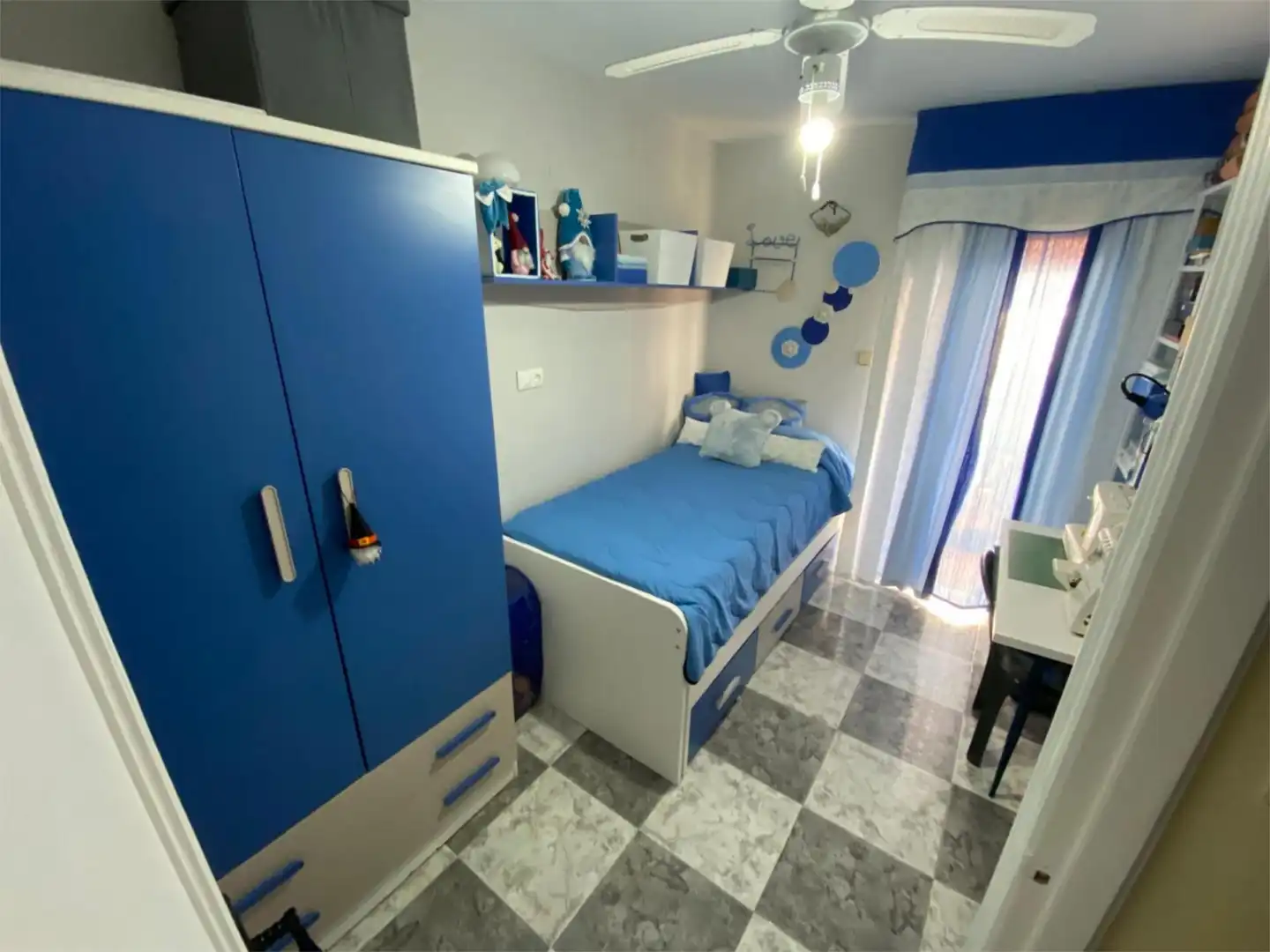 Habitación de Casa adosada en venta en Rus con Aire acondicionado, Calefacción y Terraza