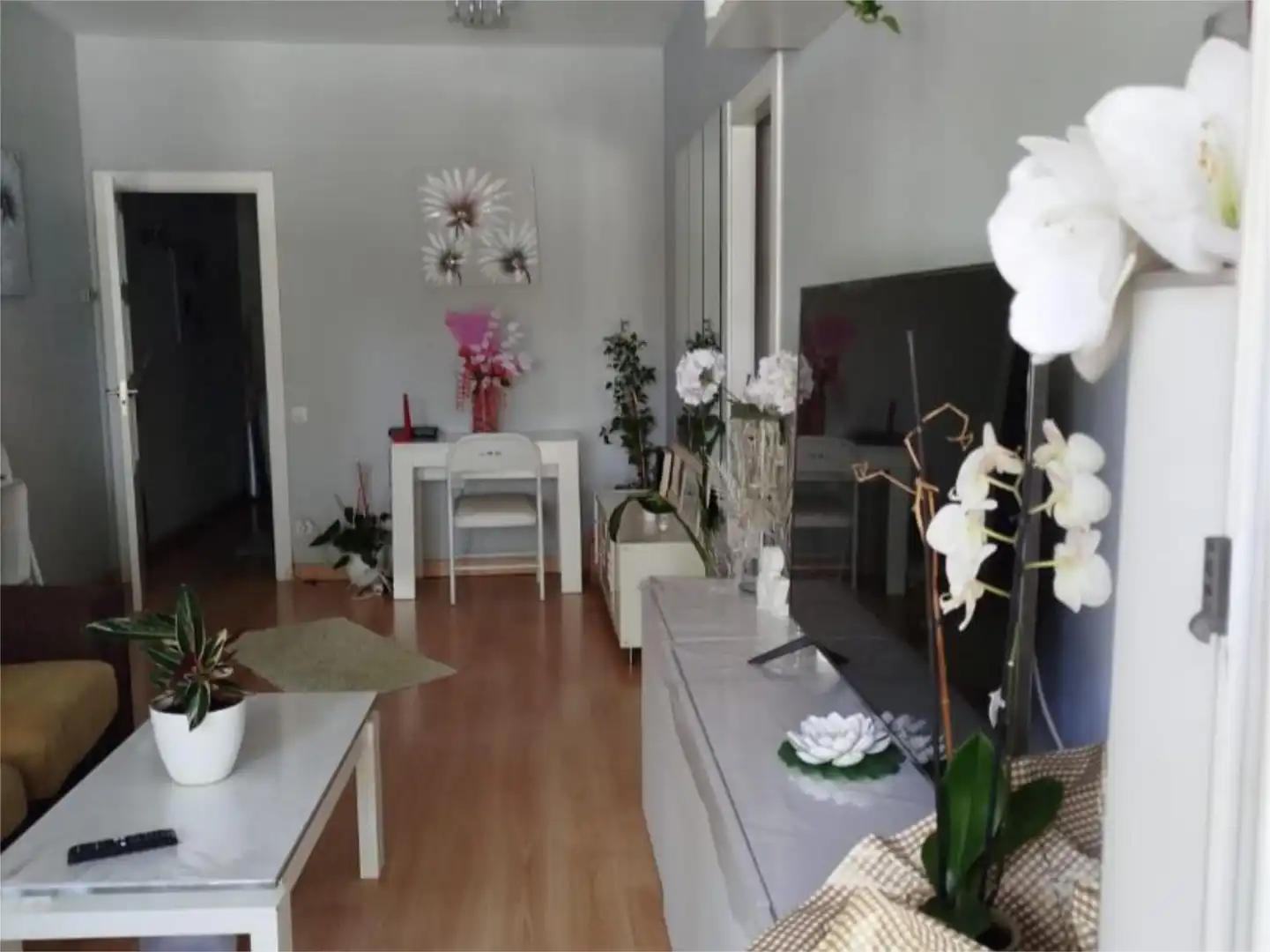 Habitación en Passeig de Pujades, 9, Sant Pere, Sta. Caterina i la Ribera Sala de estar de Piso para compartir en Barcelona con Aire acondicionado, Calefacción y Parquet