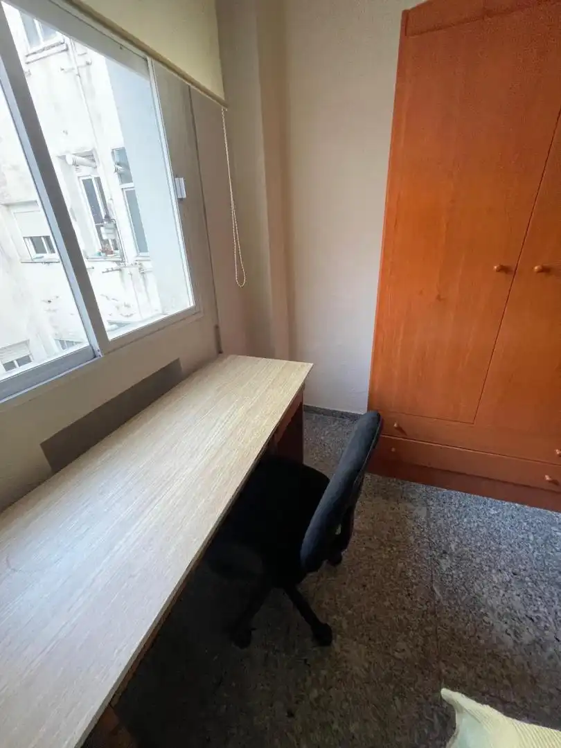 Room in Calle Francisco Luján, Santa Marina
