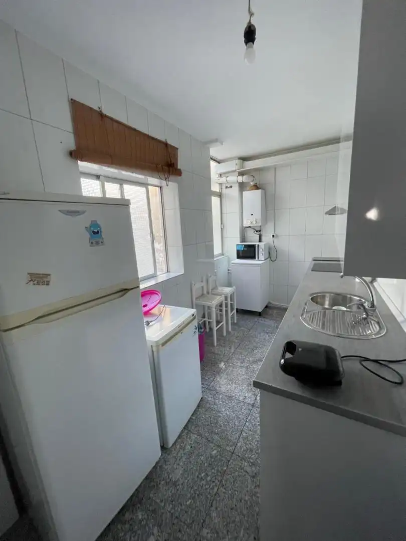 Room in Calle Francisco Luján, Santa Marina