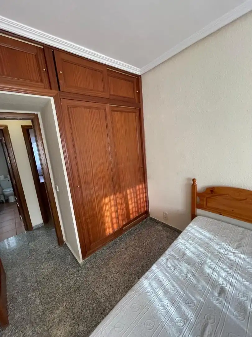 Room in Calle Francisco Luján, Santa Marina