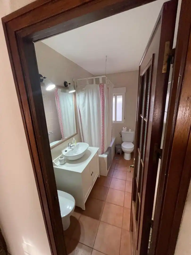 Room in Calle Francisco Luján, Santa Marina