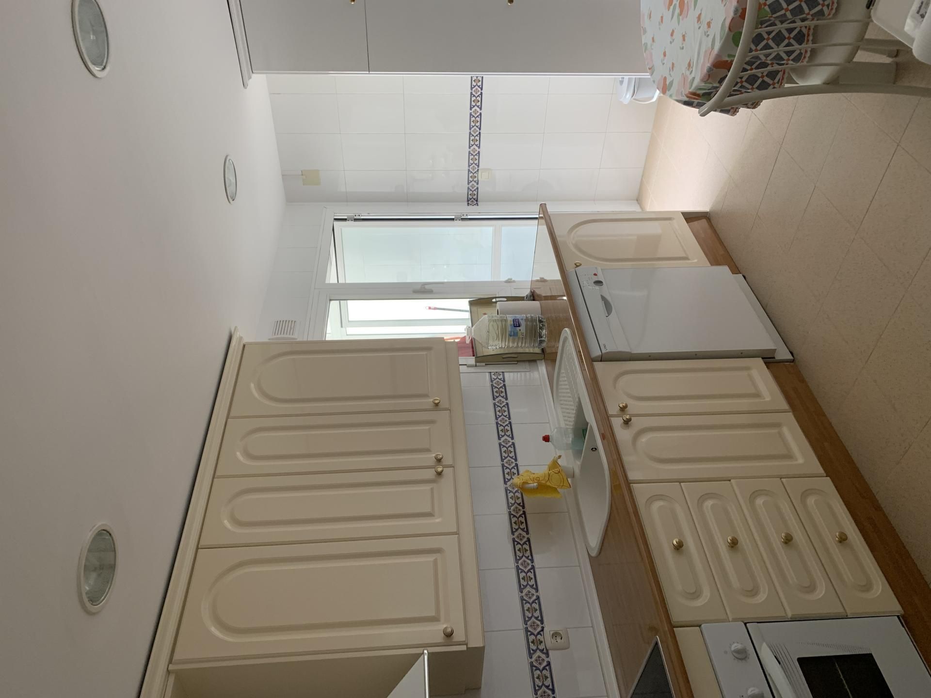 Kitchen of Flat to rent in Fuengirola  with Air Conditioner, Heating and Private garden