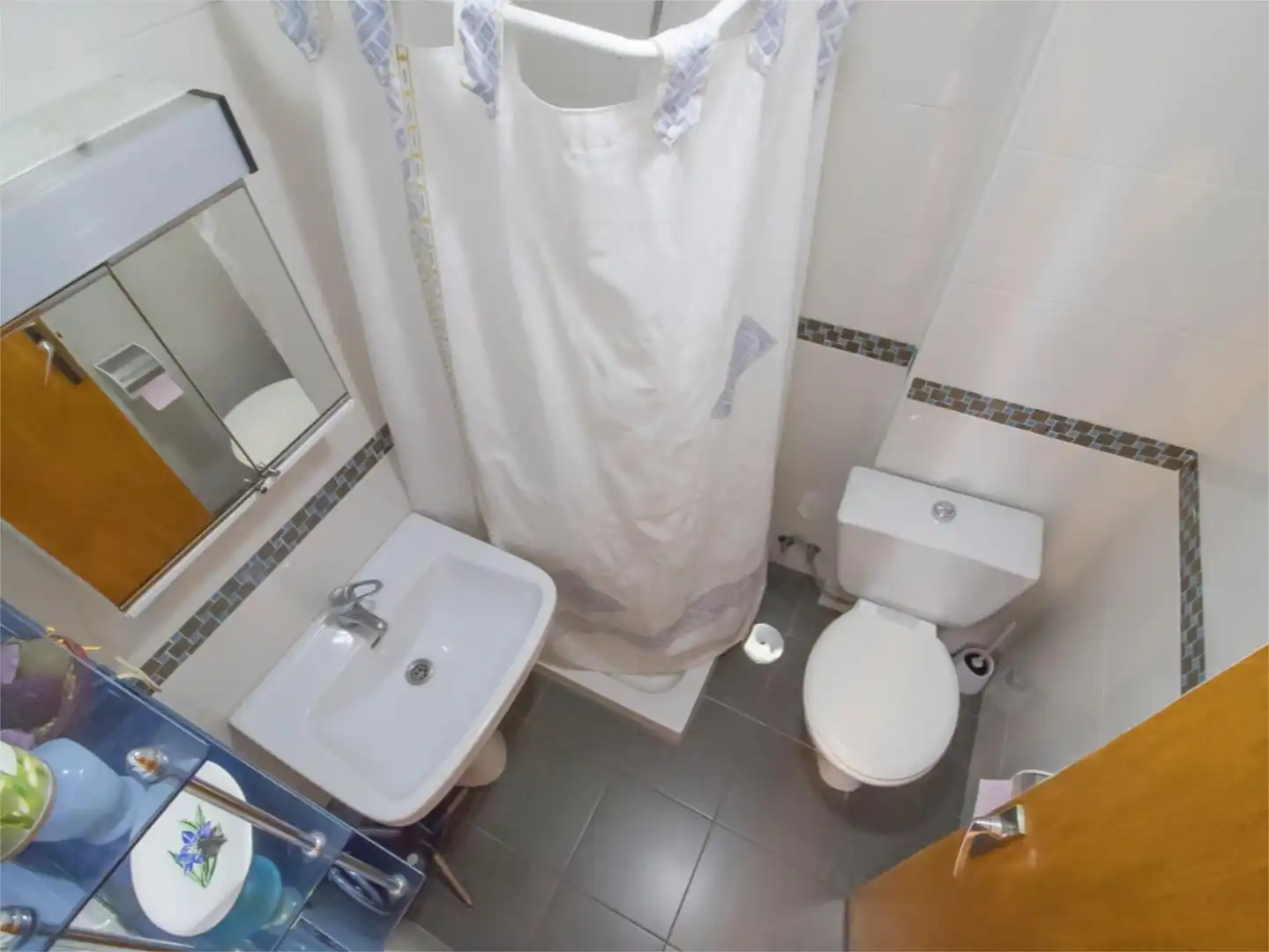 Piso de alquiler en Calle Real de Moclin, 48, Moclín Baño de Piso de alquiler en Moclín con Aire acondicionado, Calefacción y Amueblado