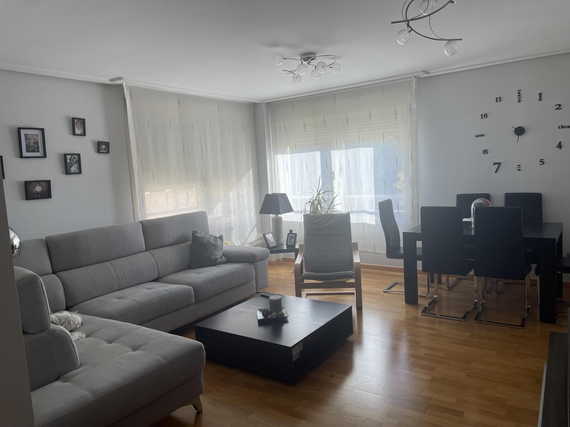 Living room of Flat for sale in Santa Marta de Tormes  with Swimming Pool