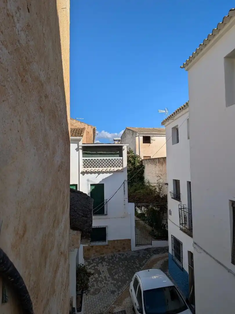 Vista exterior de Casa adosada en venta en El Valle con Terraza y Balcón