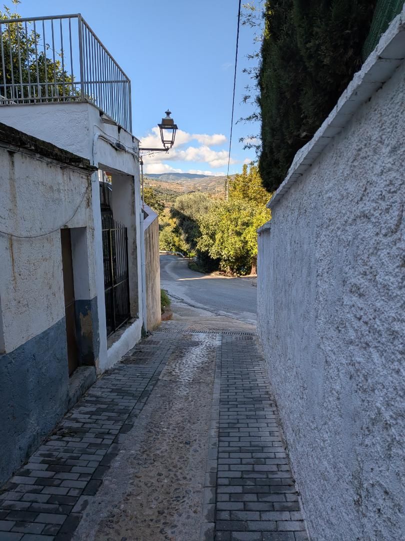 Vista exterior de Casa adosada en venta en El Valle con Jardín privado, Terraza y Balcón