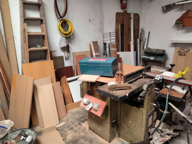 Garaje en Venta en Calle del Santo, 72 en Saelices