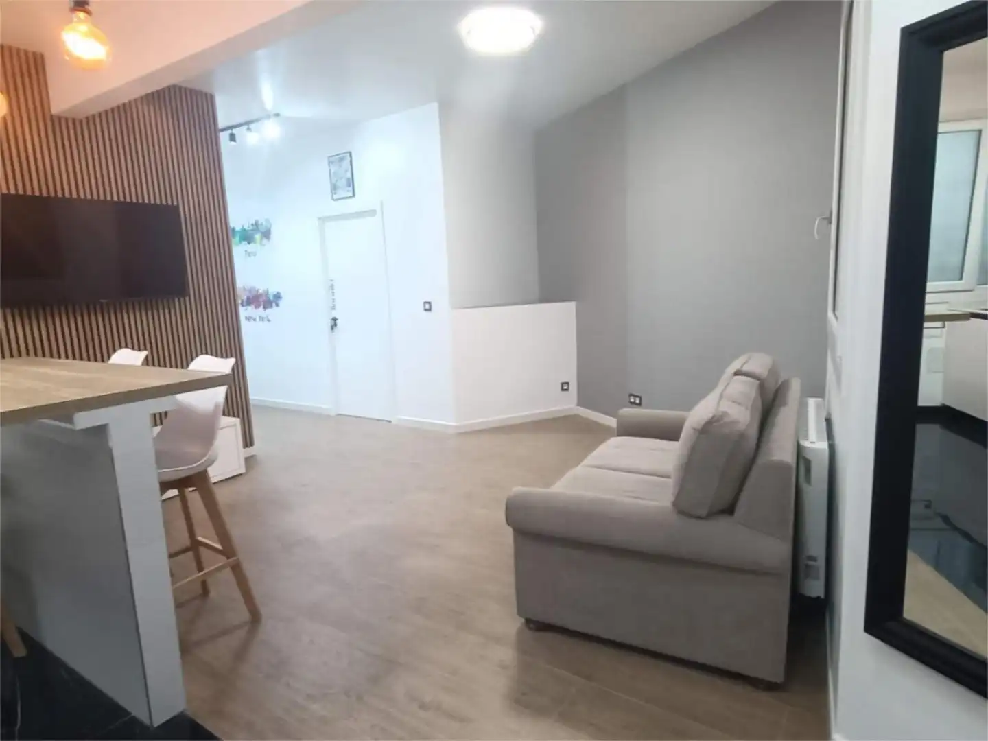 Room in Ametzola Plaza, 2, Ametzola Living room of Flat for share in Bilbao with Heating, Parquet flooring and Furnished