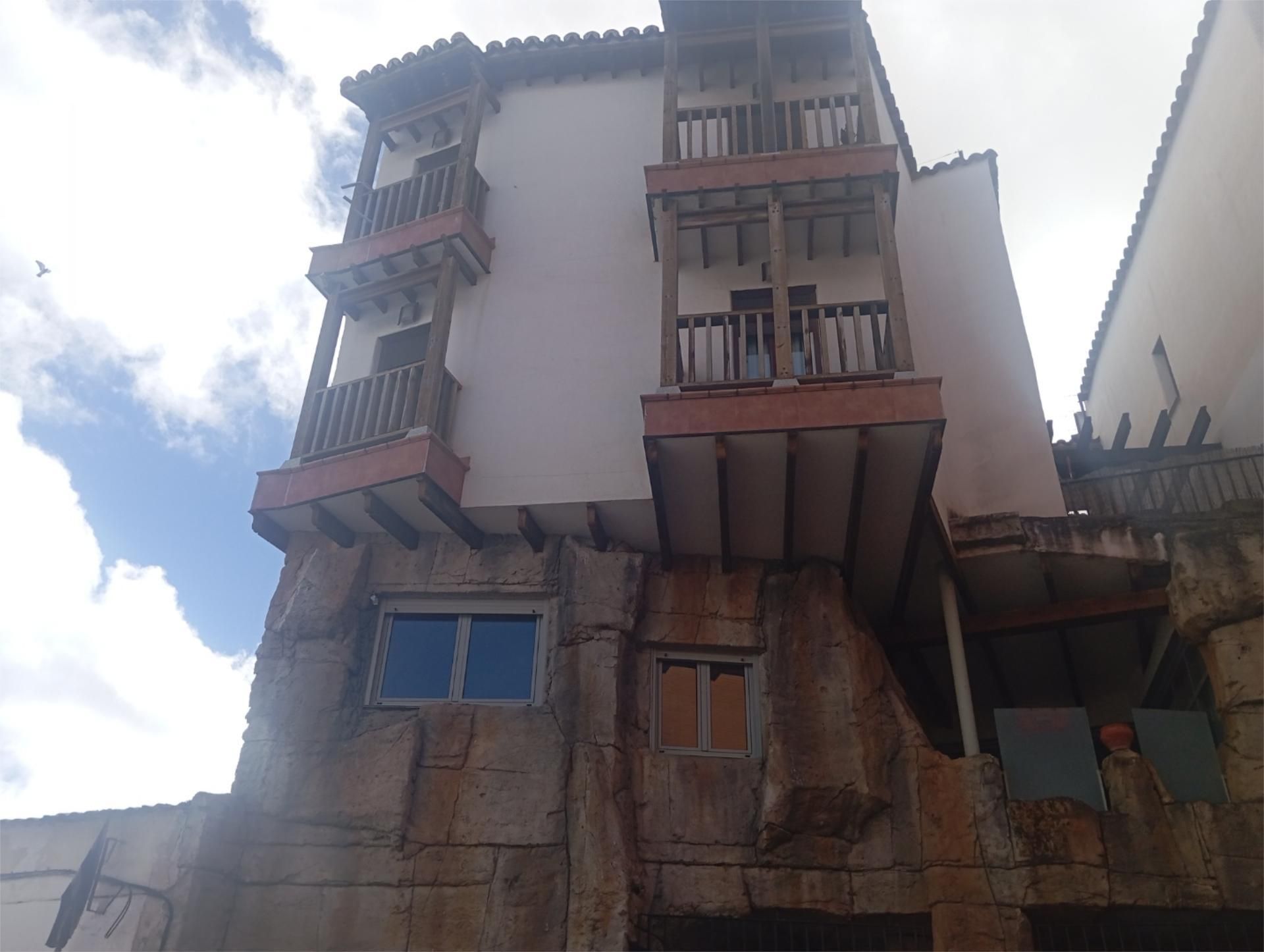 Vista exterior de Pis en venda en Ocaña amb Aire condicionat, Terrassa i Piscina