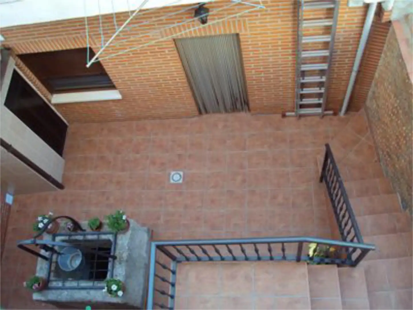 Wohnung zum Verkauf in Calle Derecha de Salamanca, 60, Fuentesaúco Terrasse von Wohnung zum Verkauf in Fuentesaúco mit Balkon