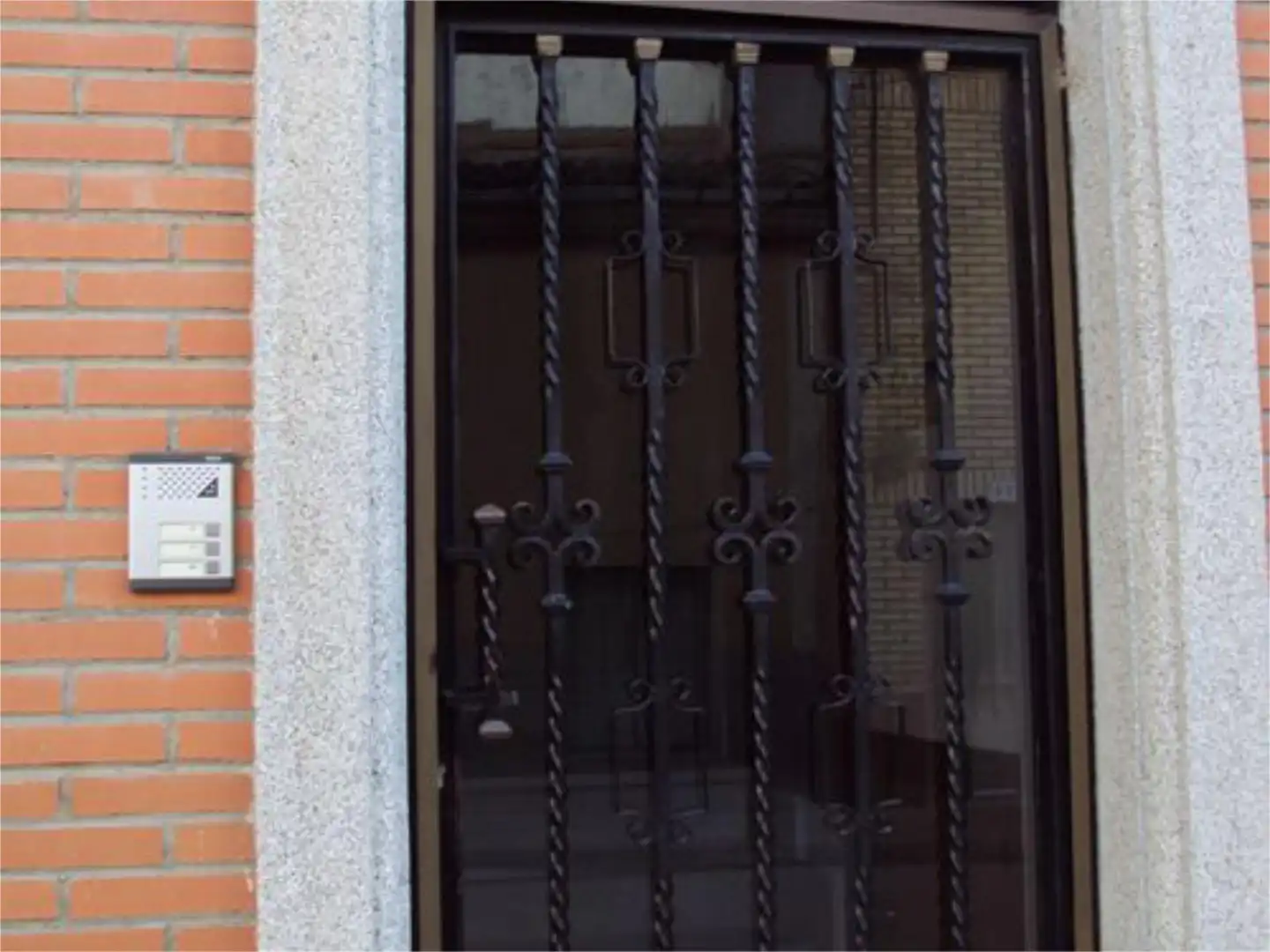 Wohnung zum Verkauf in Calle Derecha de Salamanca, 60, Fuentesaúco Außenansicht von Wohnung zum Verkauf in Fuentesaúco mit Balkon