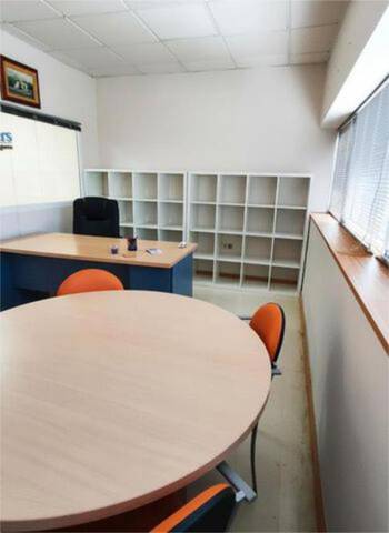 Oficina en Alquiler en Avenida Juan Diego