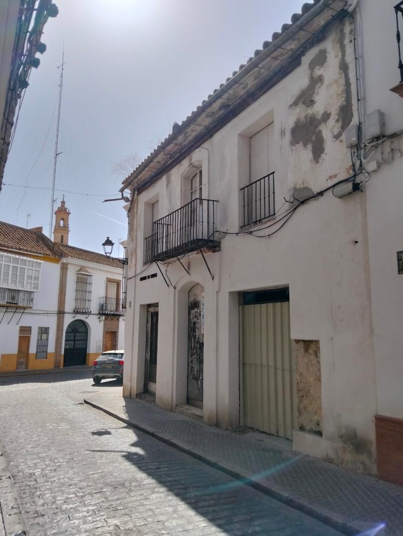 Vista exterior de Casa o chalet en venta en Utrera